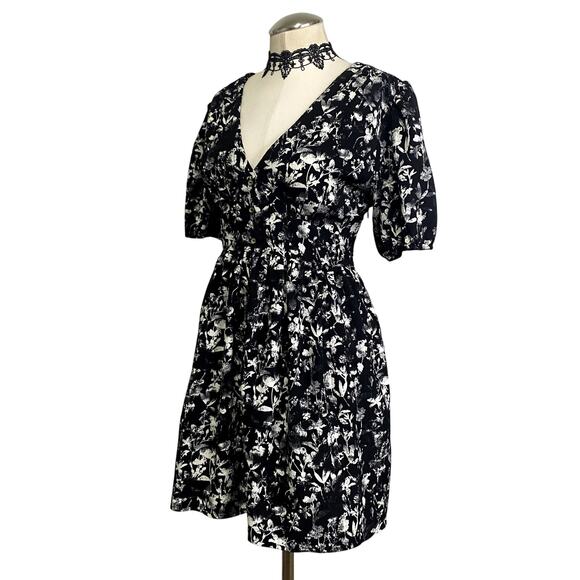 Distubia Floral Print Puff Sleeve Gothic Emo Alt Midi Dress - Picture 3 of 12